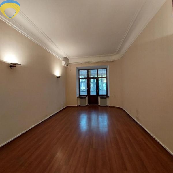 продажа многокомнатной квартиры номер A-174325 в Приморском районе, фото номер 7